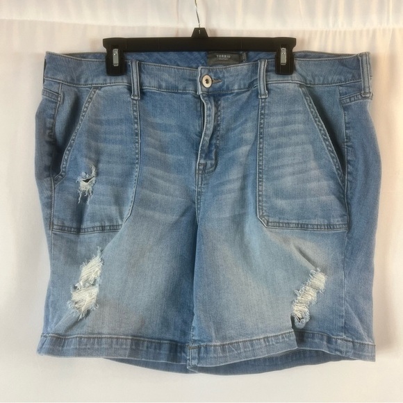 Torrid Women's Blue Denim Shorts Size: 20 plus size - Picture 1 of 10